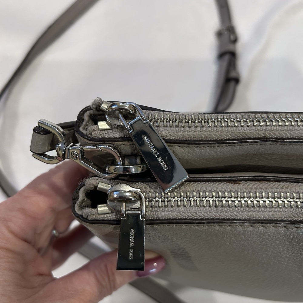 Michael Kors Shoulder Cross Bag Gray‎  Pebble Leather 32S7SAFC3L Tag Double Zip - Picture 3 of 14